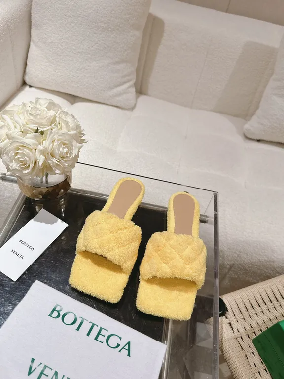 Bottega Veneta Shoe 